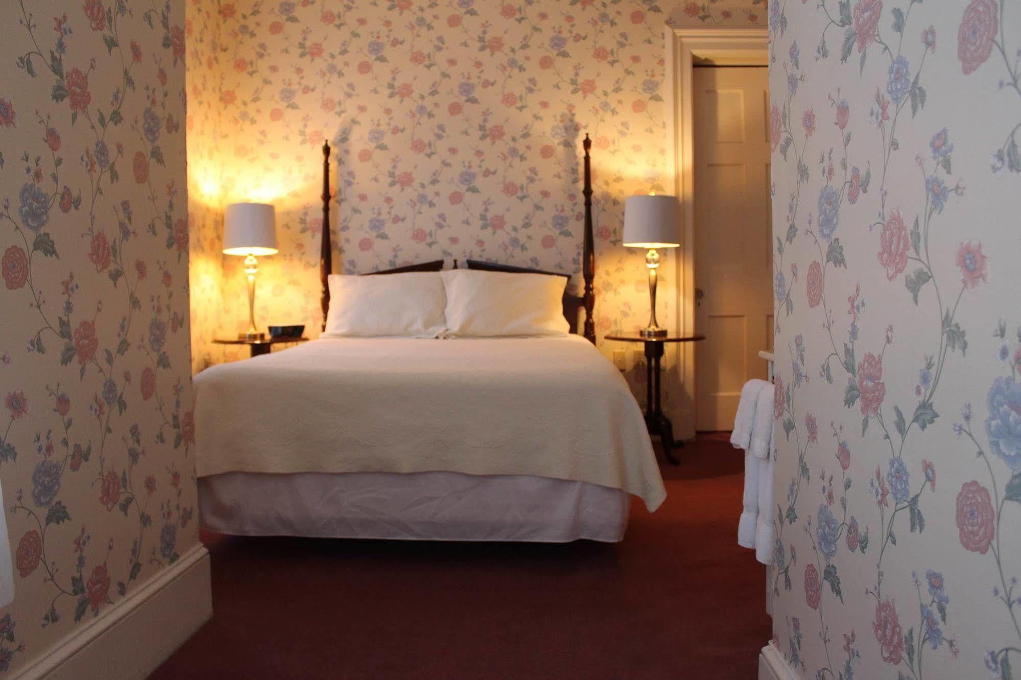 White Inn Fredonia Экстерьер фото